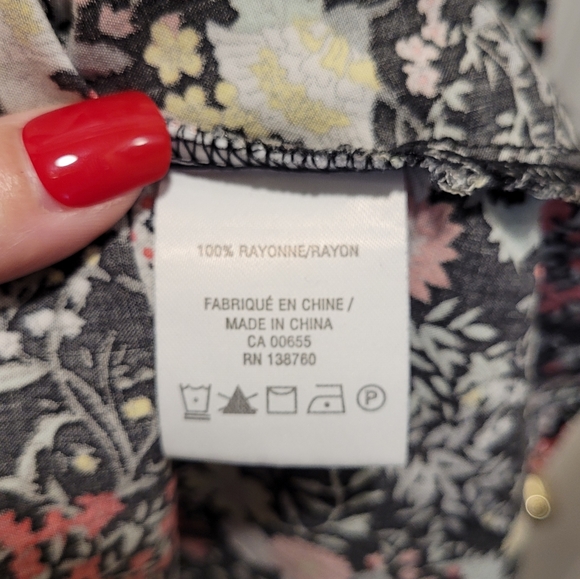 Reitmans floral sun dress with double straps and tie waist. US Medium. - Picture 4 of 12